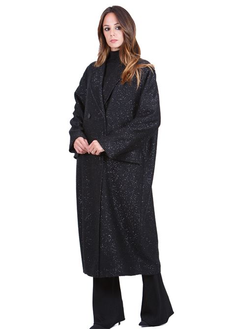 CAPPOTTO OVERSIZE DOPPIOPETTO IN MICROPAILLETTES CON SPALLA SCESA, TASCHE A PATTINA, LUNGHEZZA AL GINOCCHIO E SPACCO CENTRALE POSTERIORE CIRCUS HOTEL | Cappotti | H4WC35Y69-0